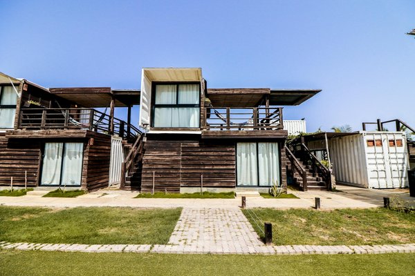 How Can UK Tourism Rental Cater to Eco-Friendly Travelers?